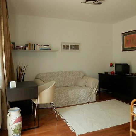 Csiki Apartman Budaörs Δωμάτιο φωτογραφία