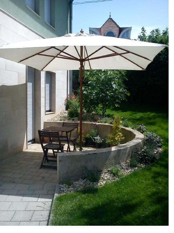 Csiki Apartman Budaörs Δωμάτιο φωτογραφία