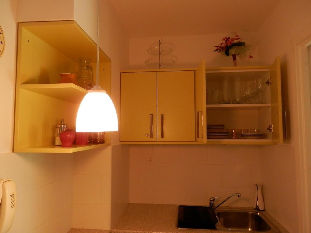 Csiki Apartman Budaörs Δωμάτιο φωτογραφία